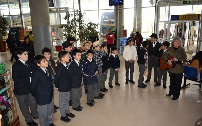 Coro de Voces Salesianas participa en el Día de la Música chilena