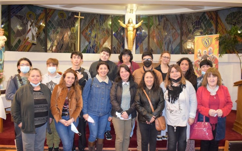 2° medio B celebra Eucaristía en el día de Oración por Chile y recuerdo agradecido por Martín Bórquez