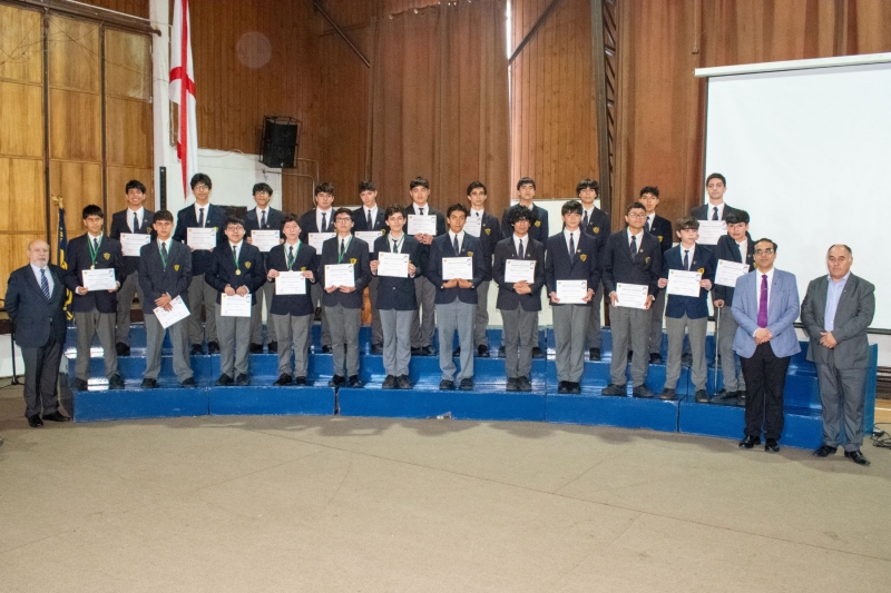 Despedimos el 2025 premiando a nuestros destacados del año (1°, 2° y 3° medios)