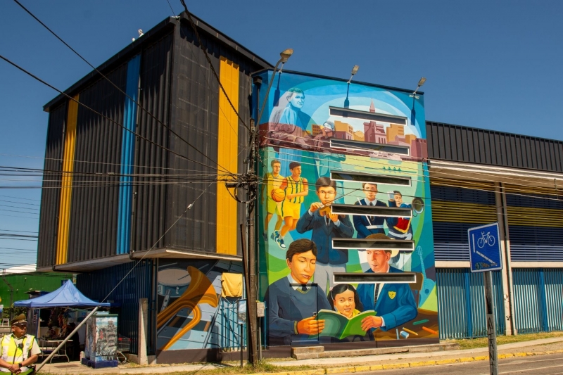 FORJADORES SALESIANOS: el nuevo mural del ISV que da la bienvenida a Valdivia