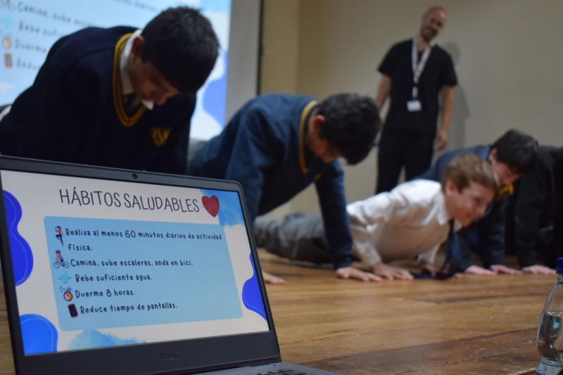 Promoviendo la vida activa y saludable en nuestros estudiantes de 8&deg; B&aacute;sico