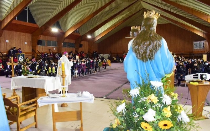 Familia Salesiana de Valdivia se reúne para celebrar a María Auxiliadora
