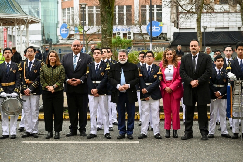 Banda de Honor participa en ceremonia de Izamiento de Bandera por el 19° aniversario de la Región de Los Ríos